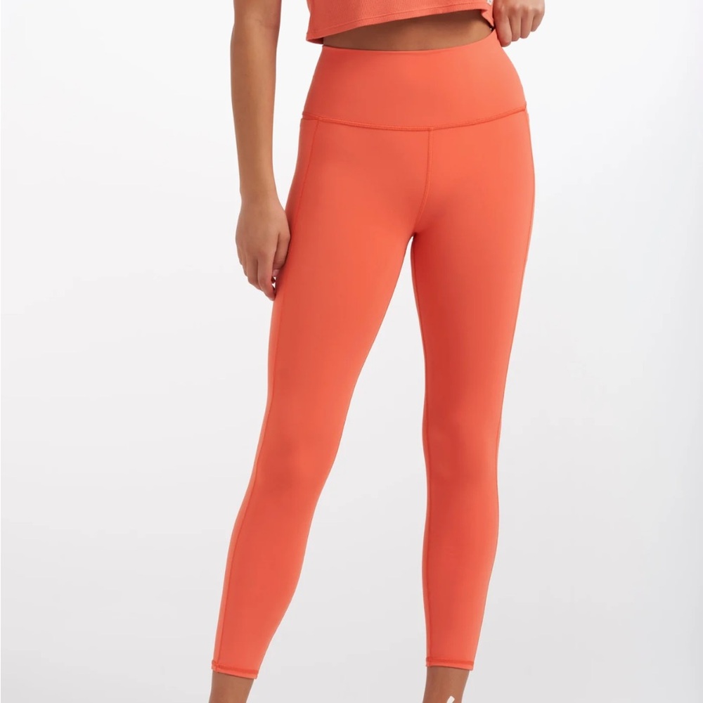 Vuori Studio Pocket Legging